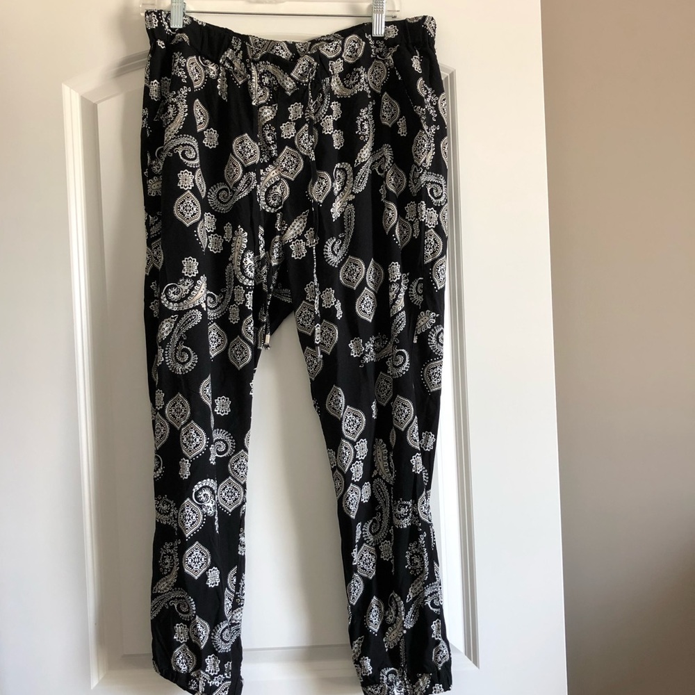 Printed pants from Old Navy. Large. Worn once!
